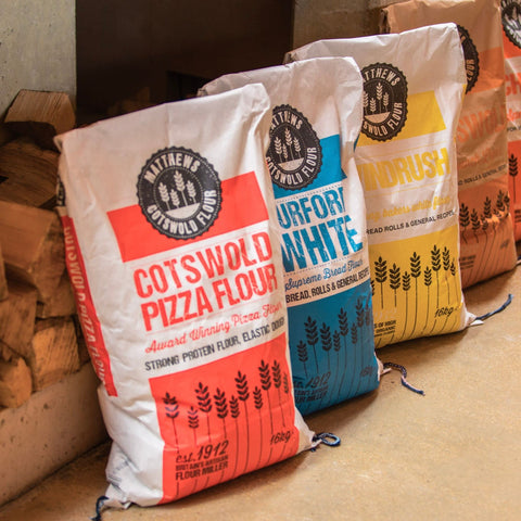 Matthews Cotswold Premium Pizza Flour 1x16kg